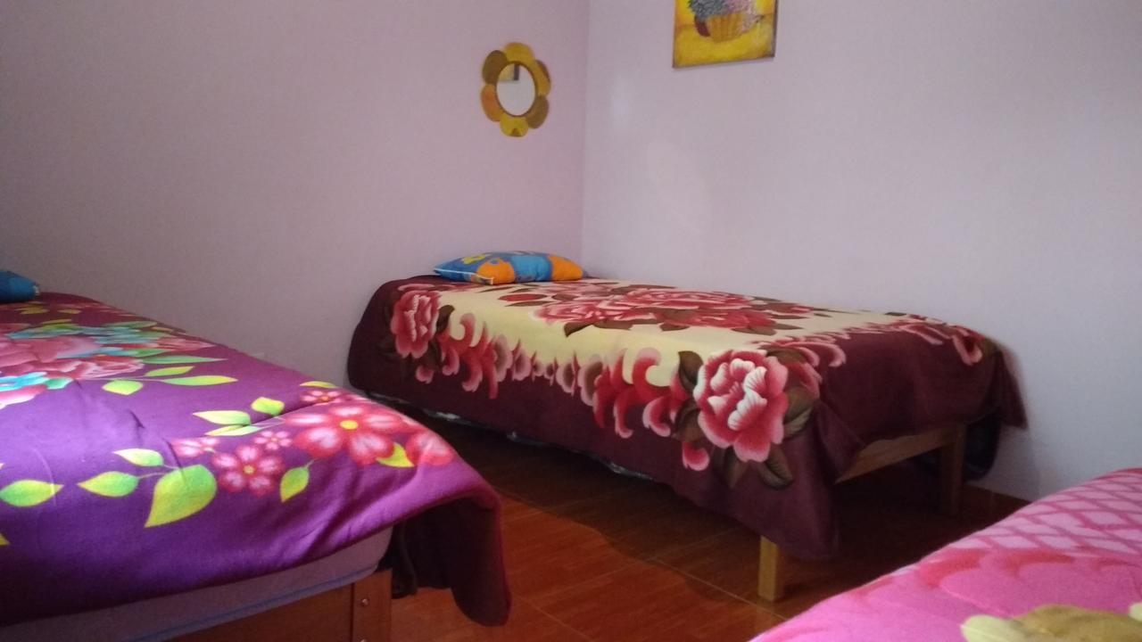 Hospedaje Illariy Yanama Esterno foto