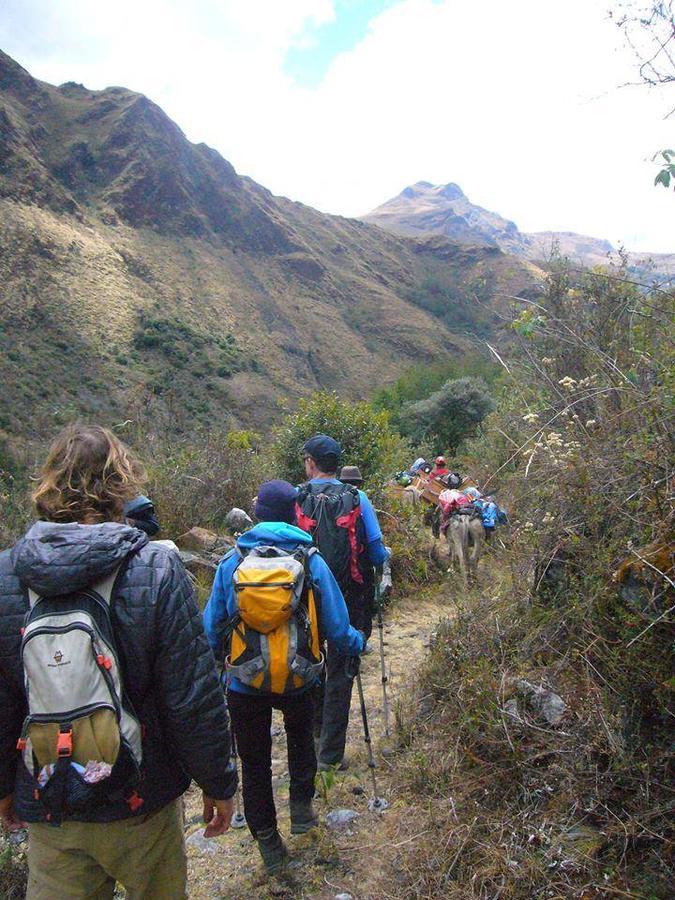 Hospedaje Illariy Yanama Esterno foto