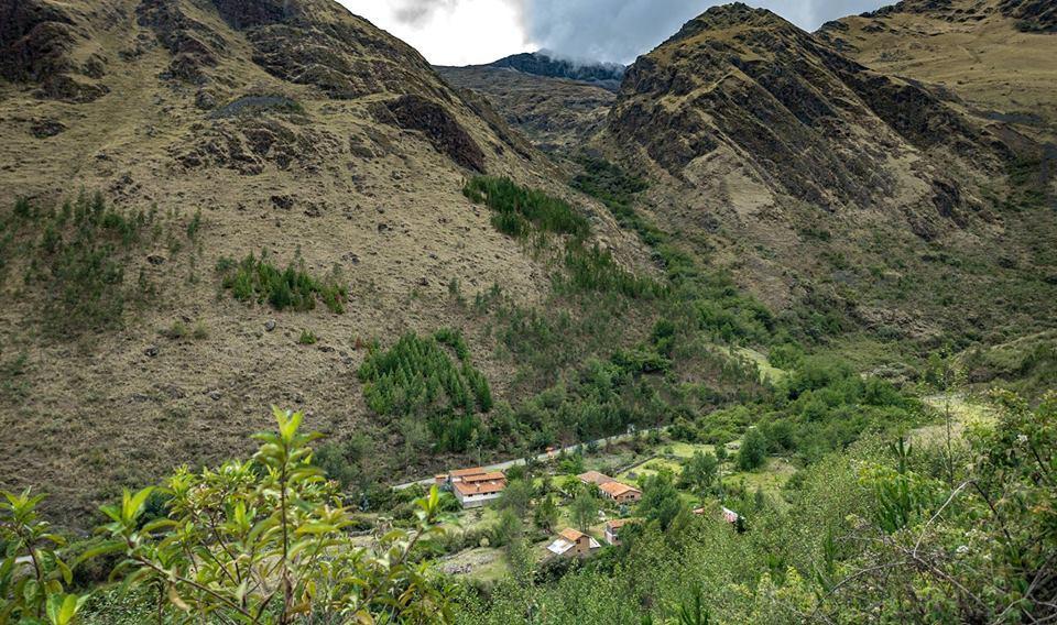 Hospedaje Illariy Yanama Esterno foto